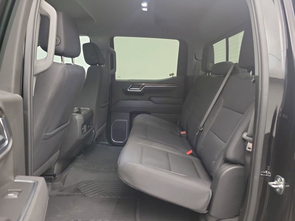 Used 2025 Chevrolet Silverado 1500 LT Trail Boss w/ Convenience Package II image 10