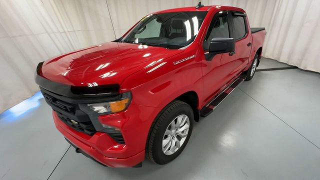 Used 2022 Chevrolet Silverado 1500 Custom AWD/4WD image 4