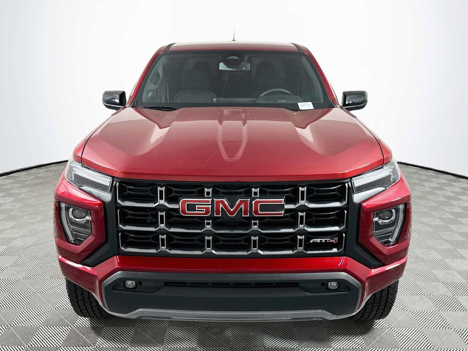 Used 2025 GMC Canyon AT4 w/ AT4 Premium Package AWD/4WD image 2