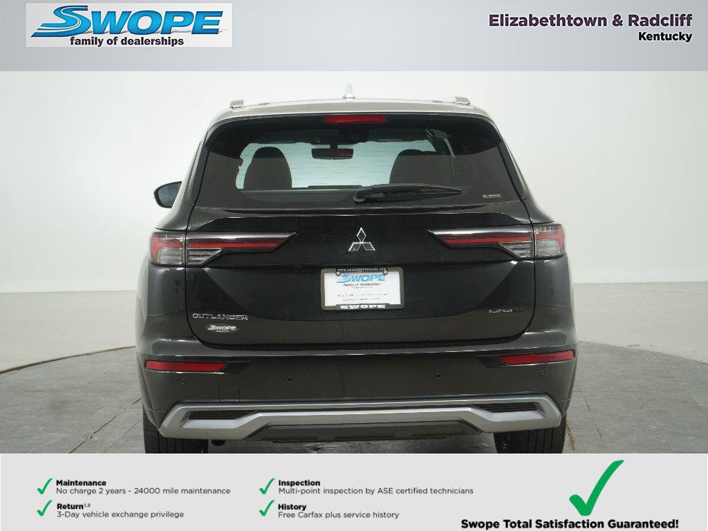 Used 2025 Mitsubishi Outlander AWD image 4