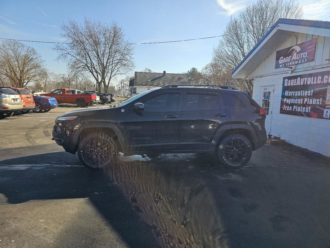 Used 2016 Jeep Cherokee Trailhawk w/ Comfort/Convenience Group image 6