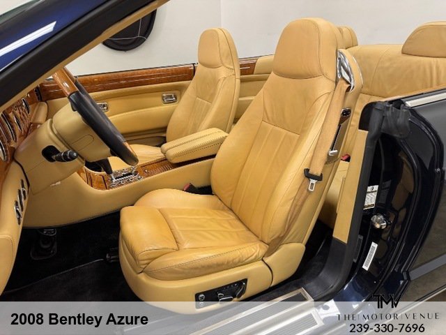 Used 2008 Bentley Azure RWD image 23