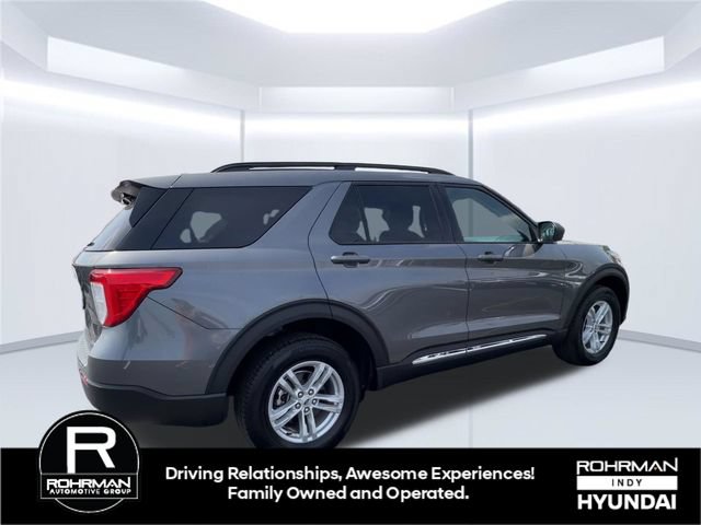 Used 2024 Ford Explorer XLT AWD/4WD image 9