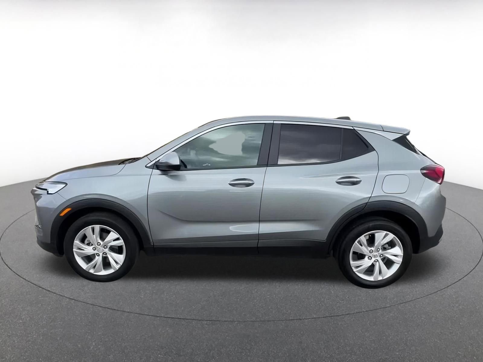 Used 2025 Buick Encore GX Preferred image 9
