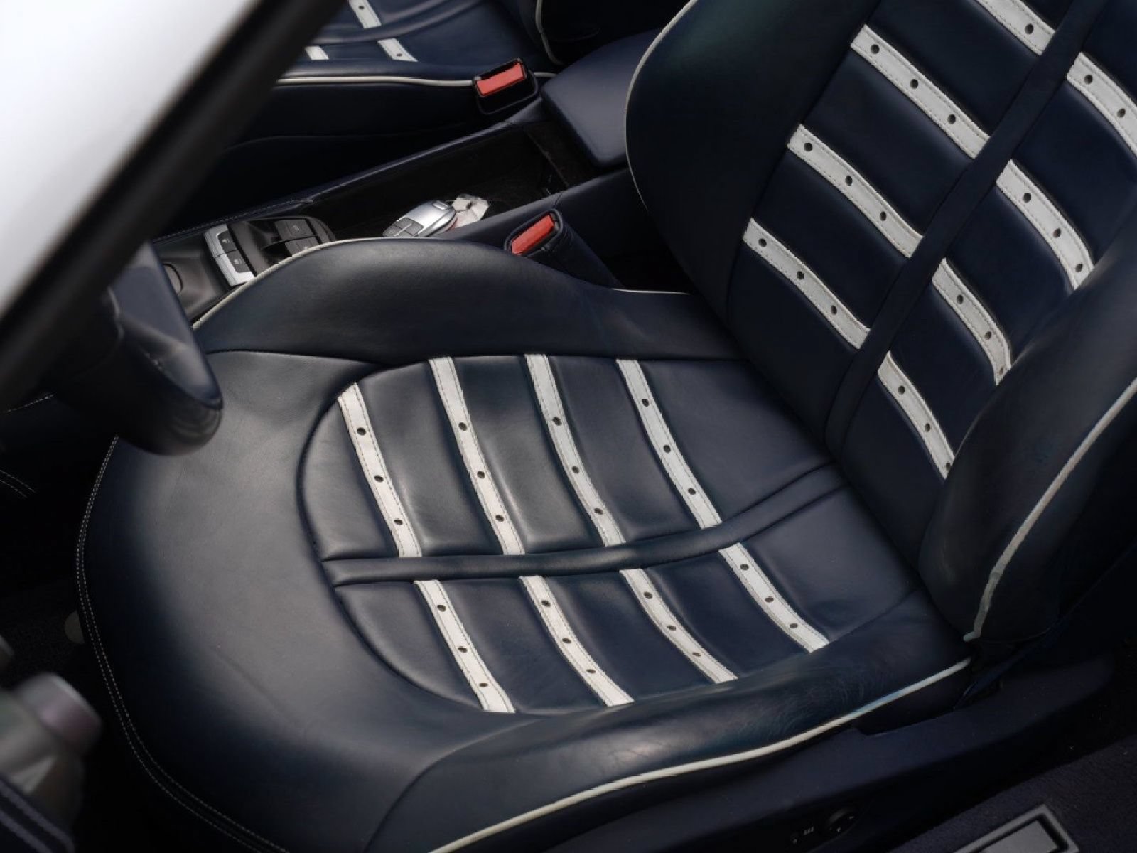 Used 2017 Ferrari 488 Spider RWD image 15