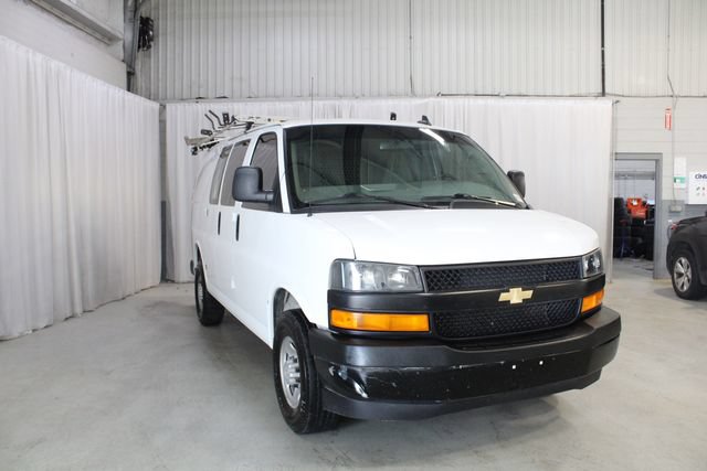 Used 2022 Chevrolet Express 2500 w/ Driver Convenience Package RWD image 39