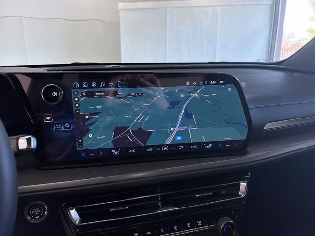 New 2026 Chevrolet Traverse LT w/ Midnight/Sport Edition AWD/4WD image 32