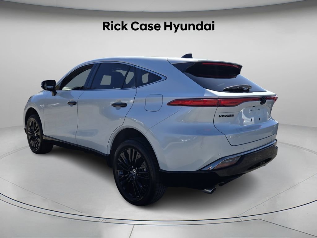 Used 2024 Toyota Venza Nightshade AWD/4WD image 7