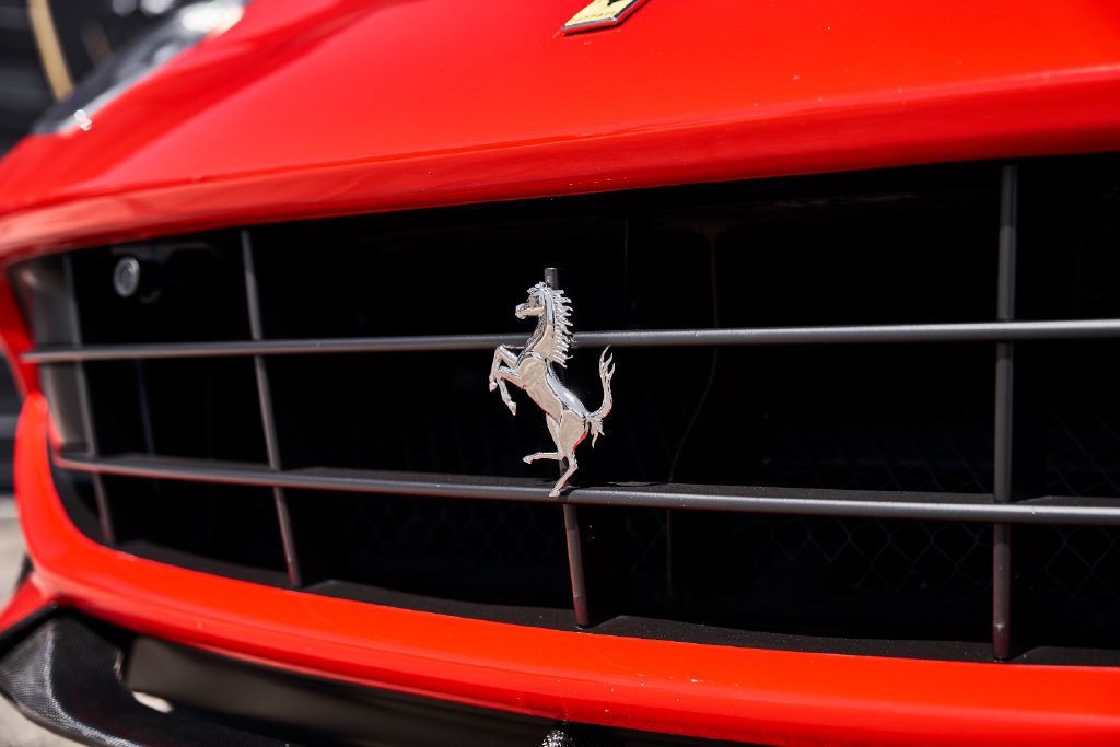 Used 2016 Ferrari F12 Berlinetta RWD image 7