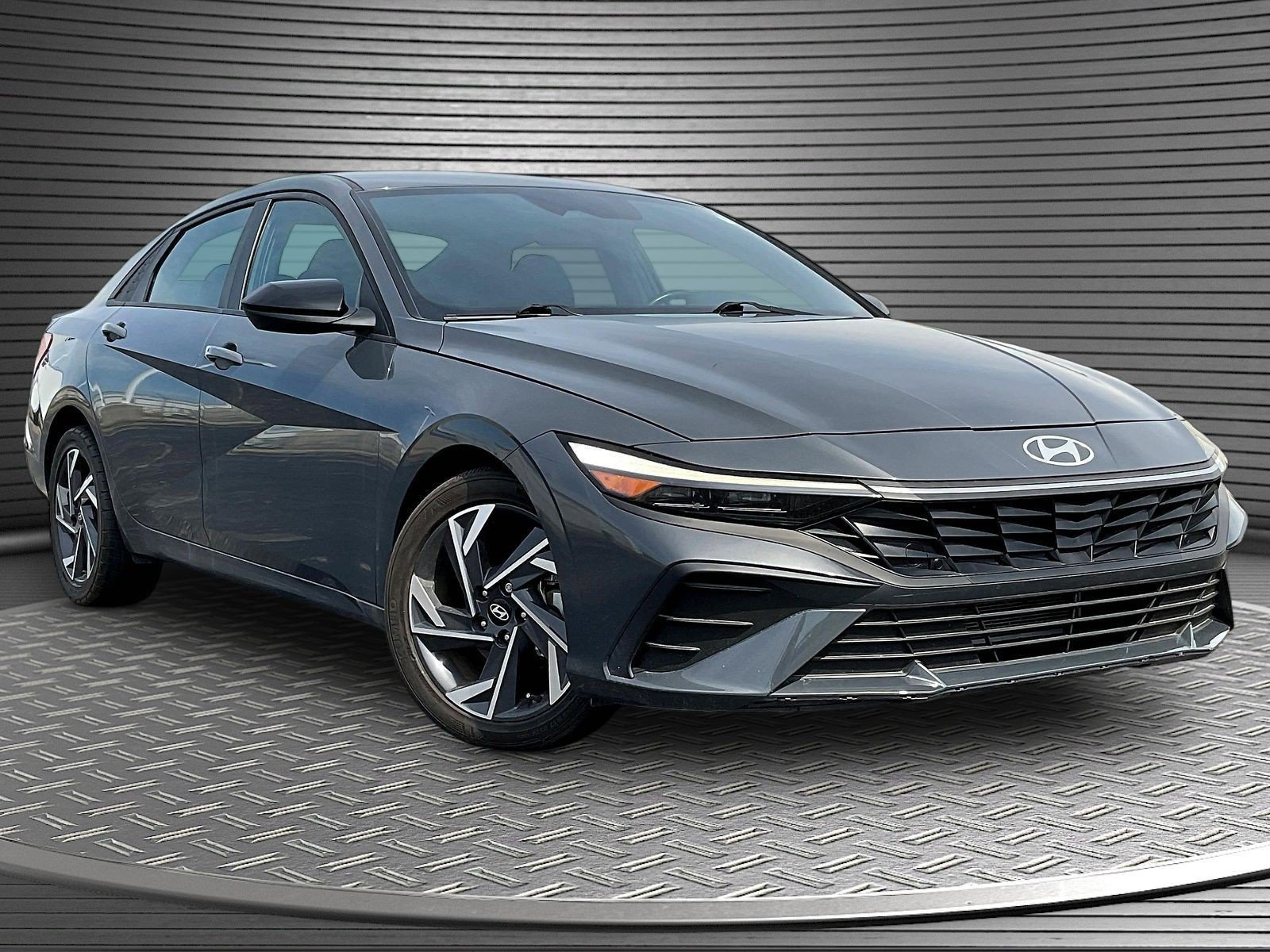 Used 2025 Hyundai Elantra Sport