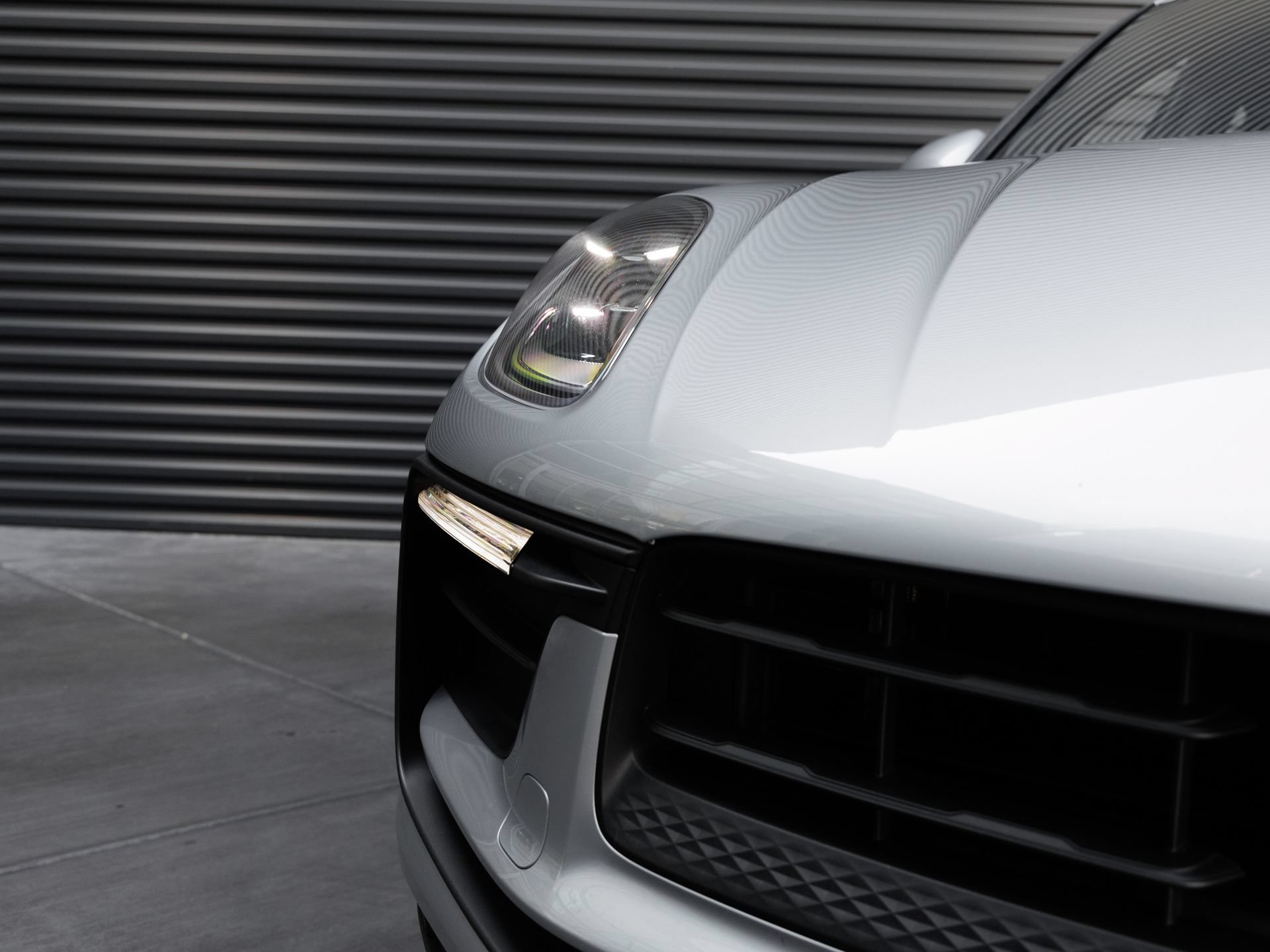 Certified 2026 Porsche Macan AWD/4WD image 38