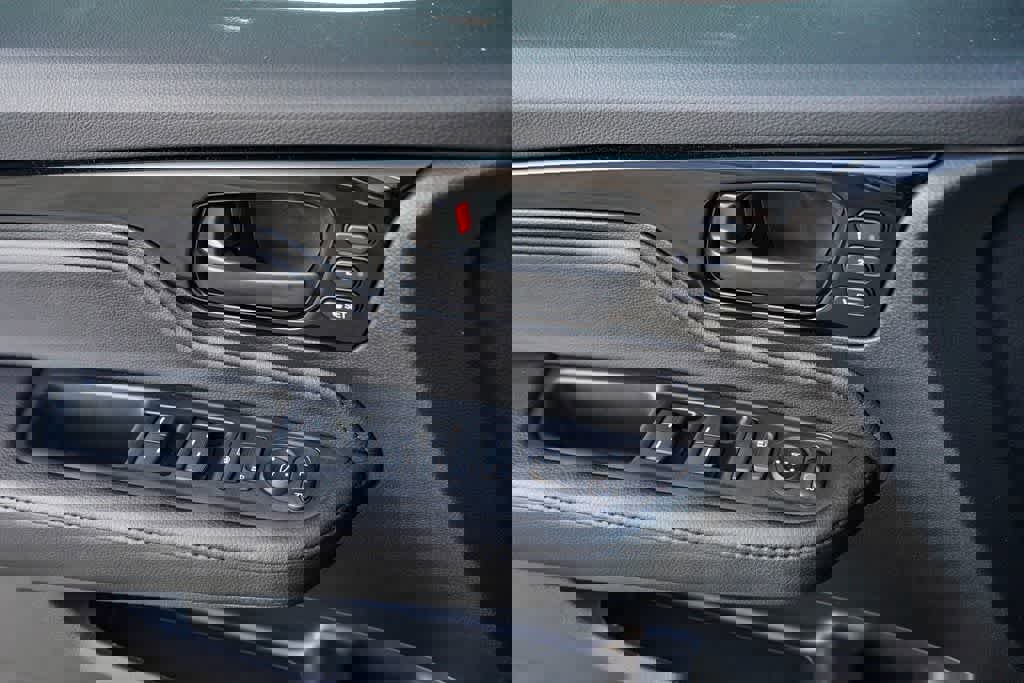 New 2026 Honda Odyssey Touring image 25