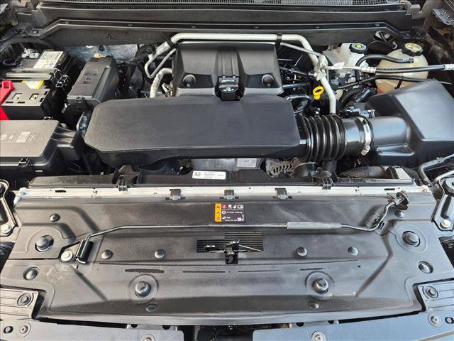 Used 2023 Chevrolet Colorado Trail Boss w/ LPO, Dark Essentials Package AWD/4WD image 24