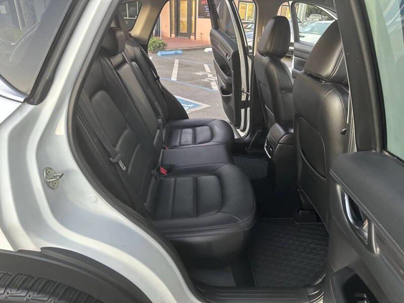 Used 2018 MAZDA CX-5 Grand Touring w/ Premium Package image 16