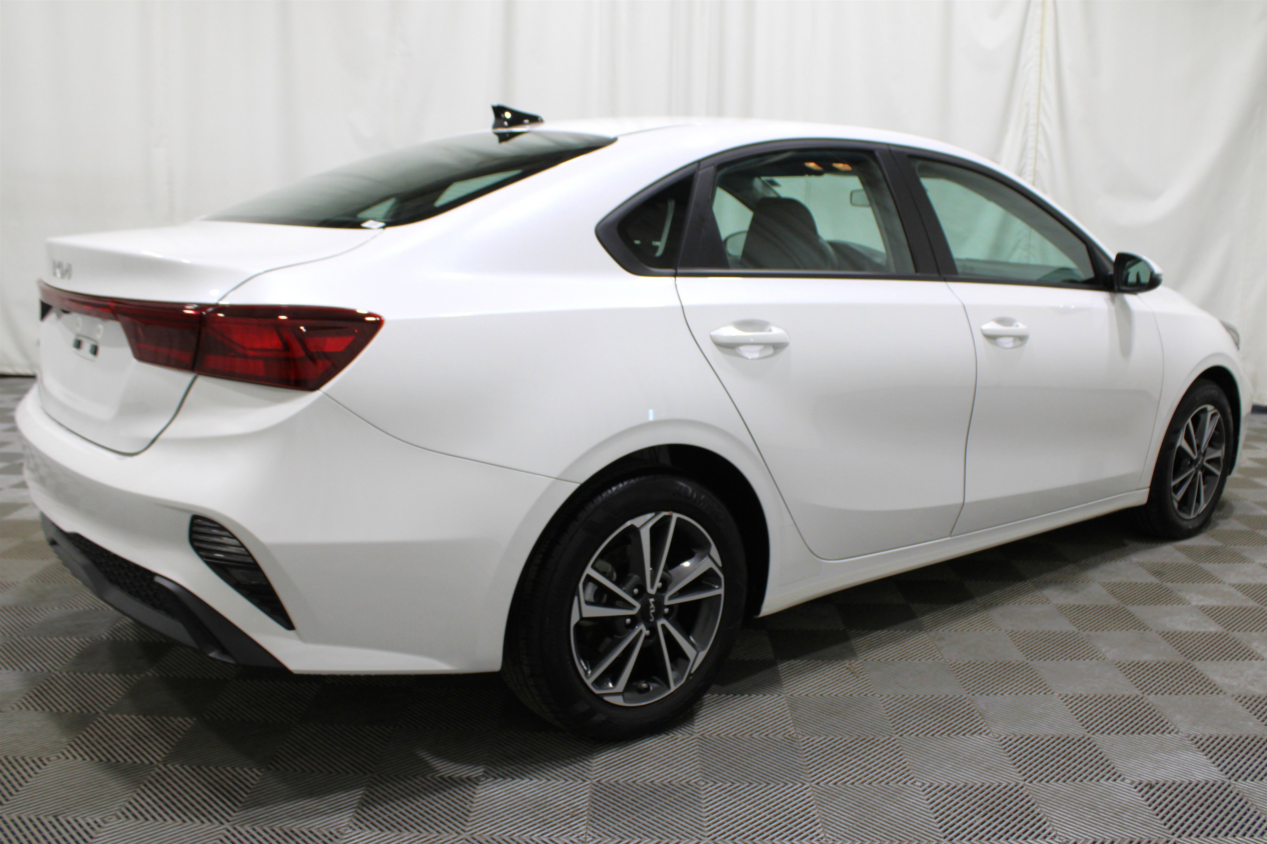 Used 2023 Kia Forte LXS w/ LXS Technology Package FWD image 26