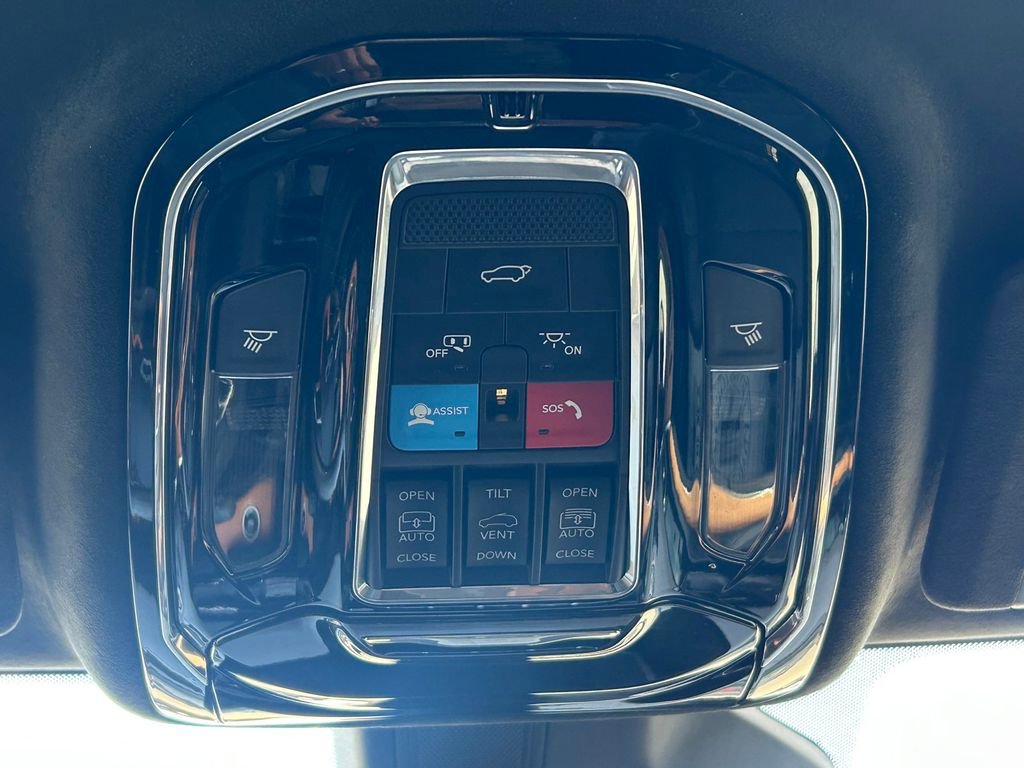 Used 2024 Jeep Grand Cherokee L Summit image 22