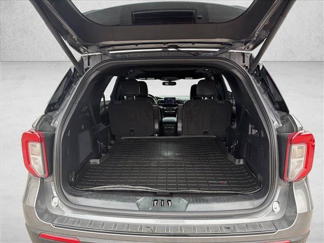 Used 2022 Ford Explorer ST-Line w/ Class IV Trailer Tow Package RWD image 15