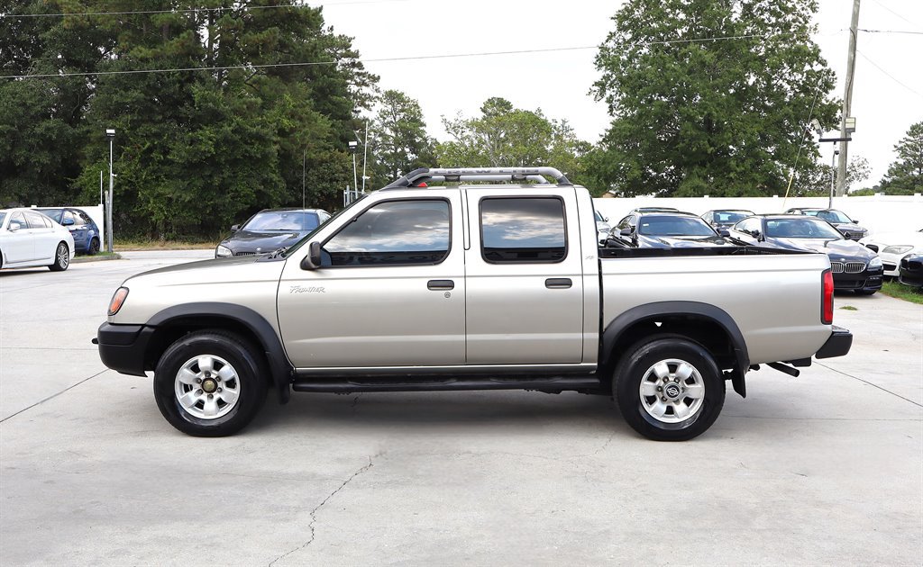 Used 2000 Nissan Frontier XE RWD image 4