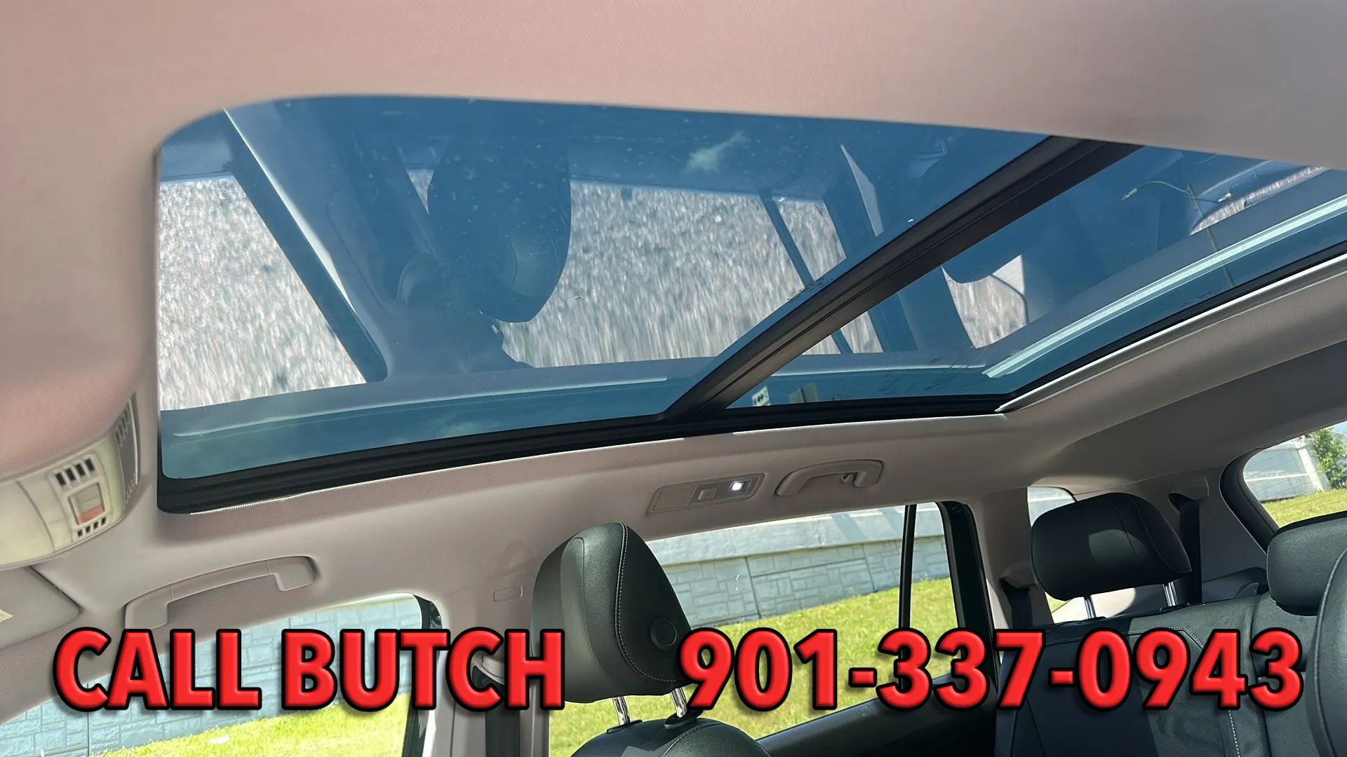 Used 2018 Volkswagen Tiguan SEL FWD image 17