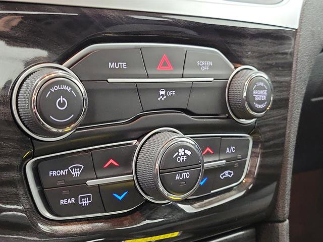 Used 2022 Chrysler 300 Touring image 25
