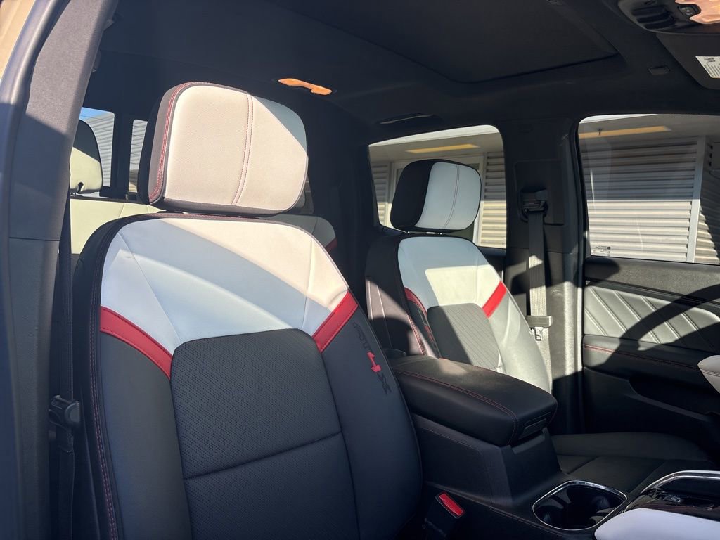 Used 2024 GMC Canyon AT4X image 16