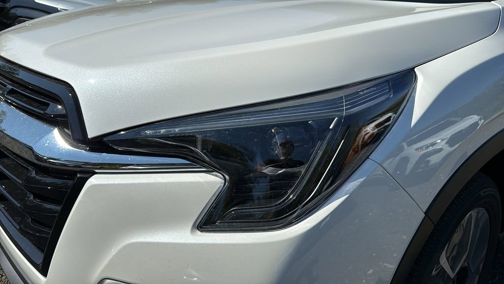 New 2025 Subaru Ascent Limited image 4