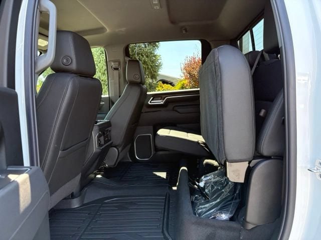 New 2026 GMC Sierra 3500 SLT w/ SLT Premium Package AWD/4WD image 14