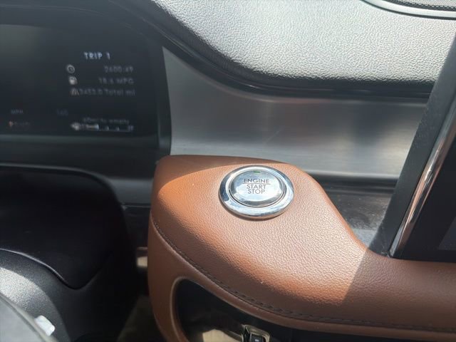 Used 2020 Lincoln Aviator Reserve w/ Equipment Group 202A image 55