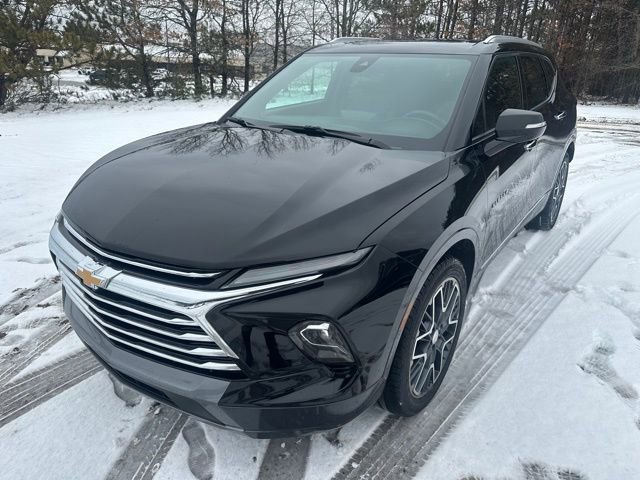 Used 2023 Chevrolet Blazer Premier w/ Driver Confidence II Package image 3