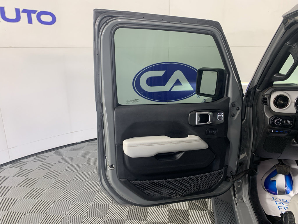 Used 2022 Jeep Wrangler Unlimited Sahara image 14