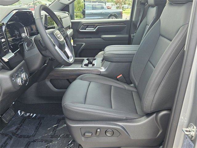 New 2025 GMC Sierra 3500 SLT w/ SLT Convenience Package image 9