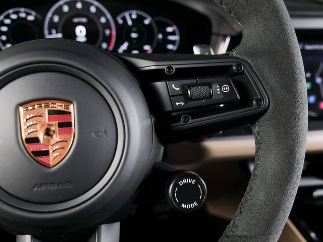 New 2026 Porsche Cayenne GTS image 22