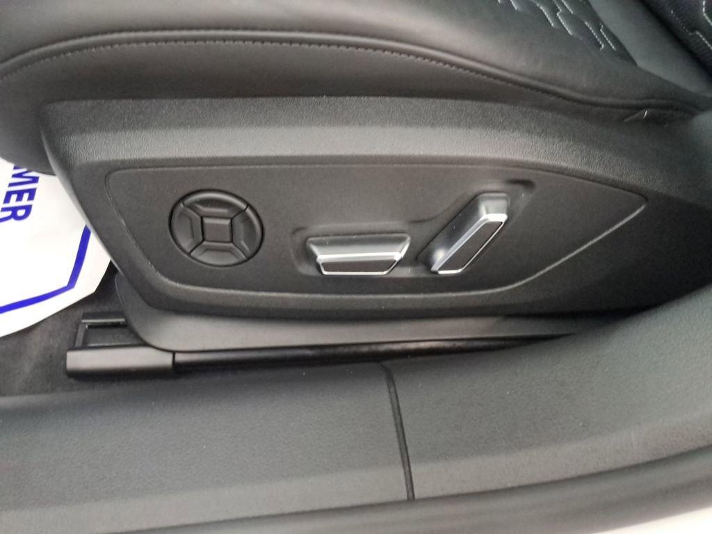 Used 2023 Audi RS 7 Sportback w/ Carbon Optic Package image 22