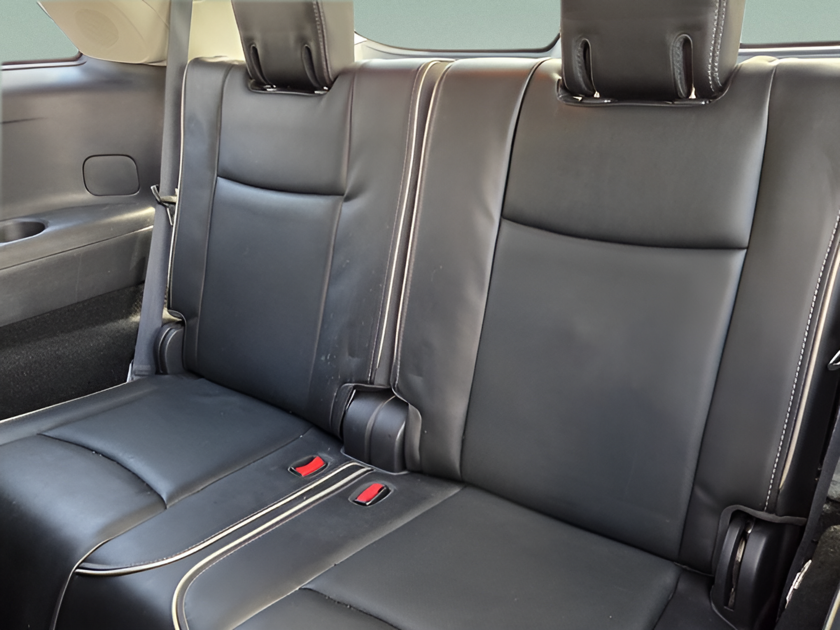 Used 2017 INFINITI QX60 FWD w/ Deluxe Technology Package image 10