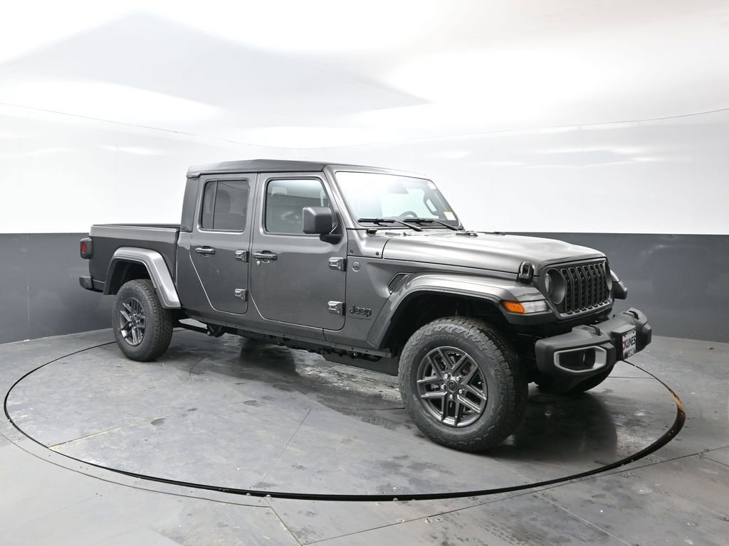 New 2026 Jeep Gladiator Sport image 3