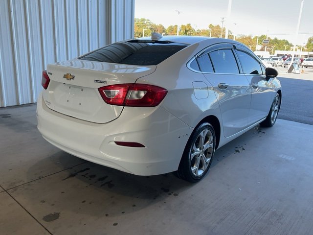 Used 2017 Chevrolet Cruze Premier image 19