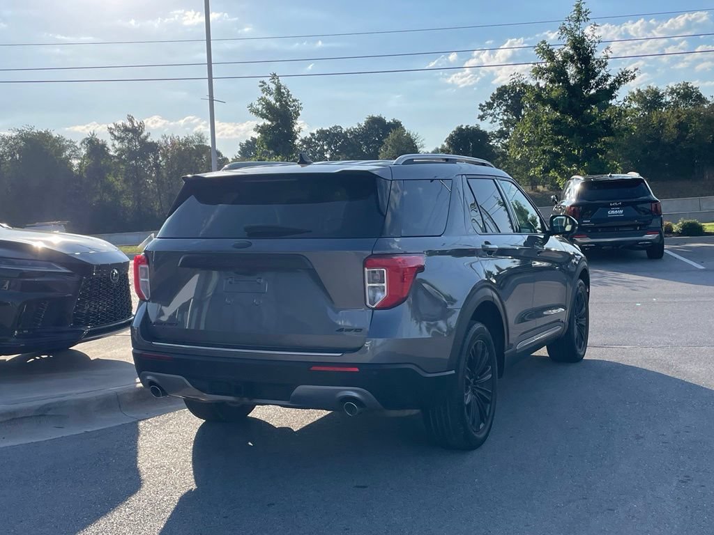 Used 2021 Ford Explorer Limited w/ Equipment Group 301A AWD/4WD image 7