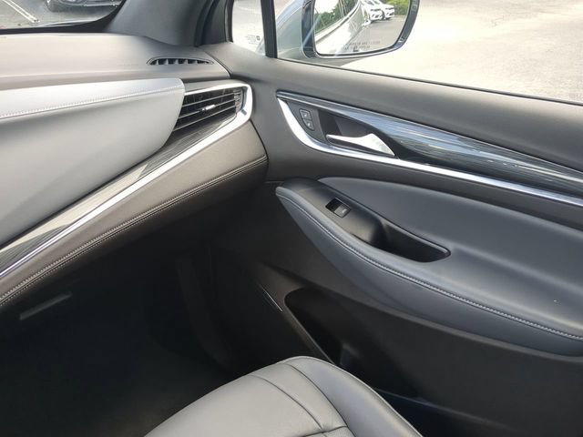 Used 2023 Buick Enclave Essence FWD image 21