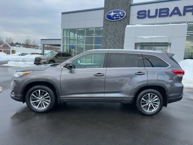 Used 2018 Toyota Highlander XLE image 8