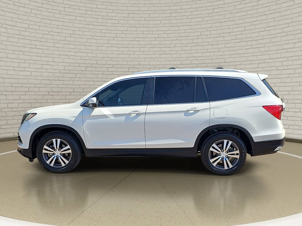 Used 2016 Honda Pilot EX-L image 8
