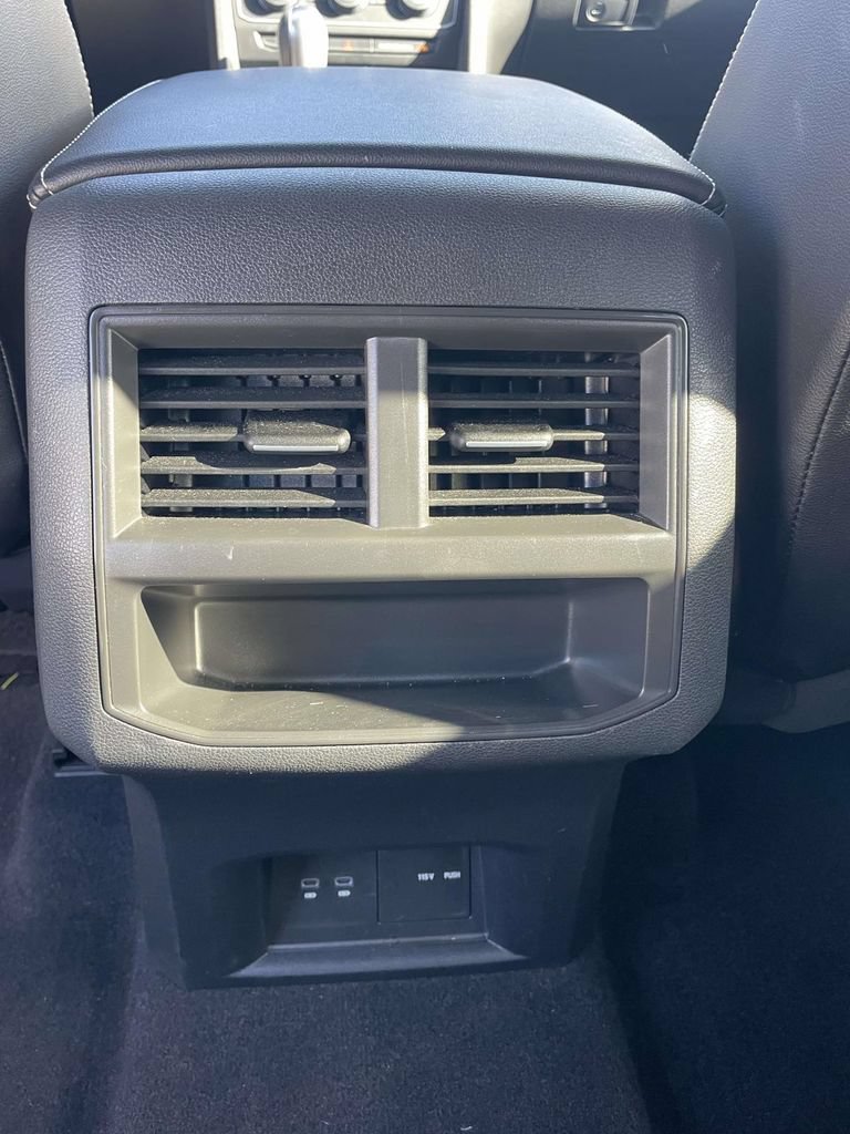 Certified 2021 Volkswagen Atlas Cross Sport SE w/ Panoramic Sunroof Package FWD image 13