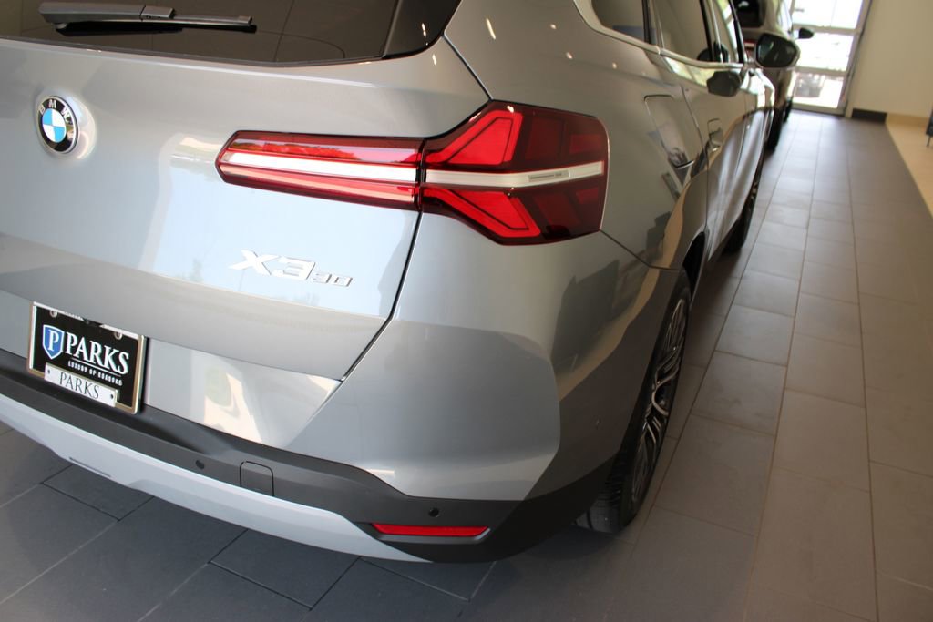 Used 2025 BMW X3 xDrive30i w/ Convenience Package image 46