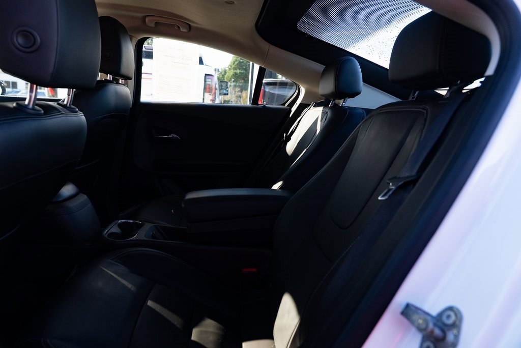 Used 2015 Chevrolet Volt Premium w/ Premium Trim Package image 19