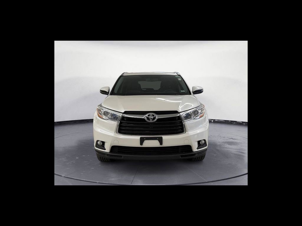 Used 2016 Toyota Highlander XLE image 9