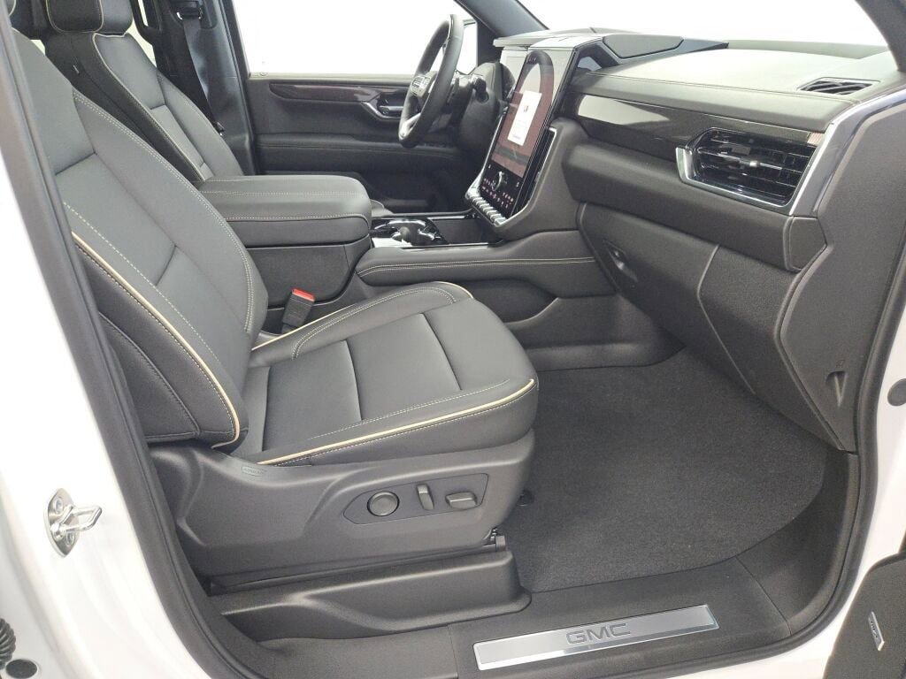 New 2026 GMC Yukon XL Elevation w/ Elevation Premium Package image 7