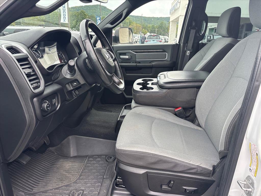 Used 2022 RAM 2500 Big Horn w/ Level A Equipment Group AWD/4WD image 9