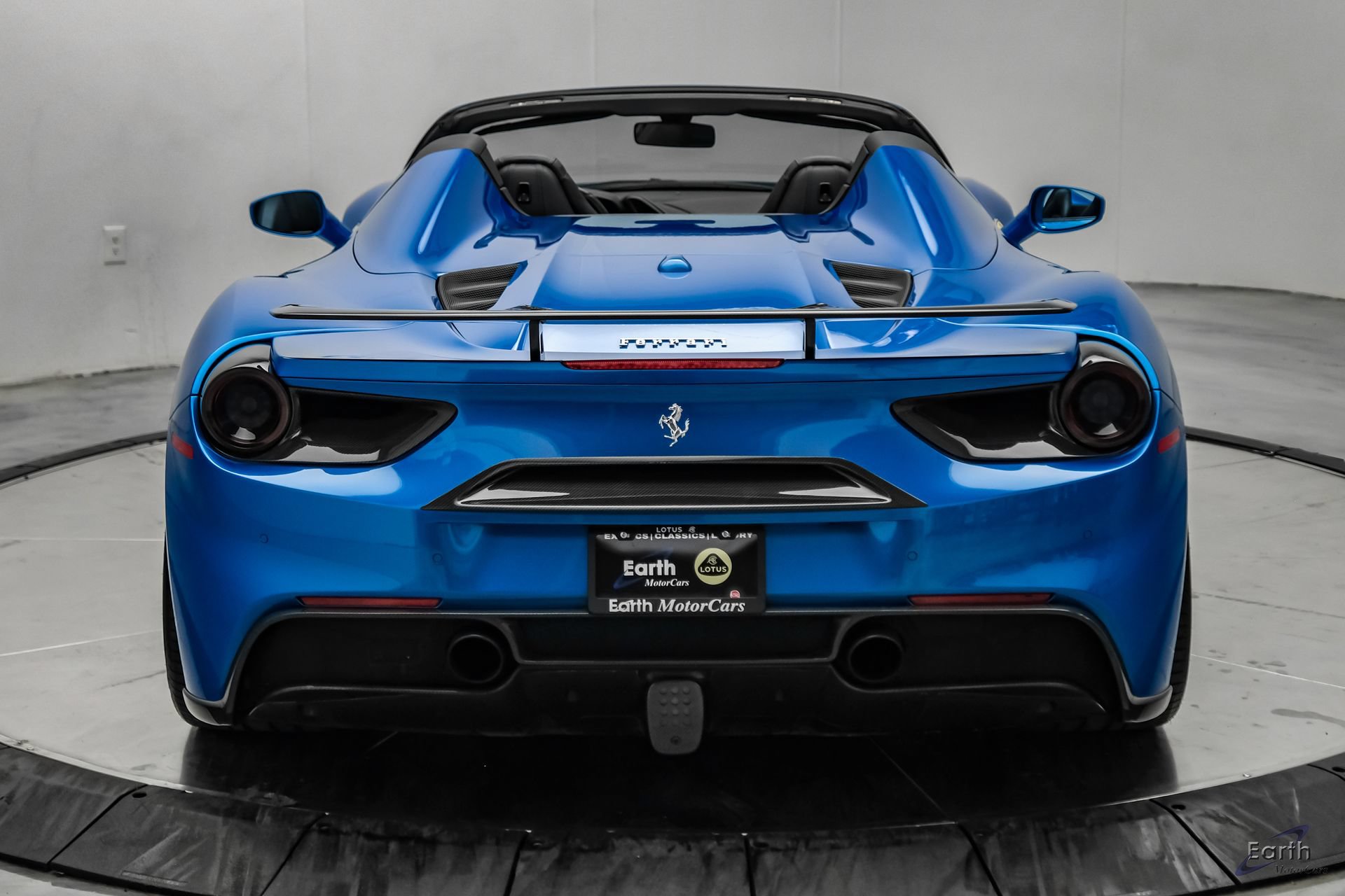 Used 2017 Ferrari 488 Spider RWD image 17