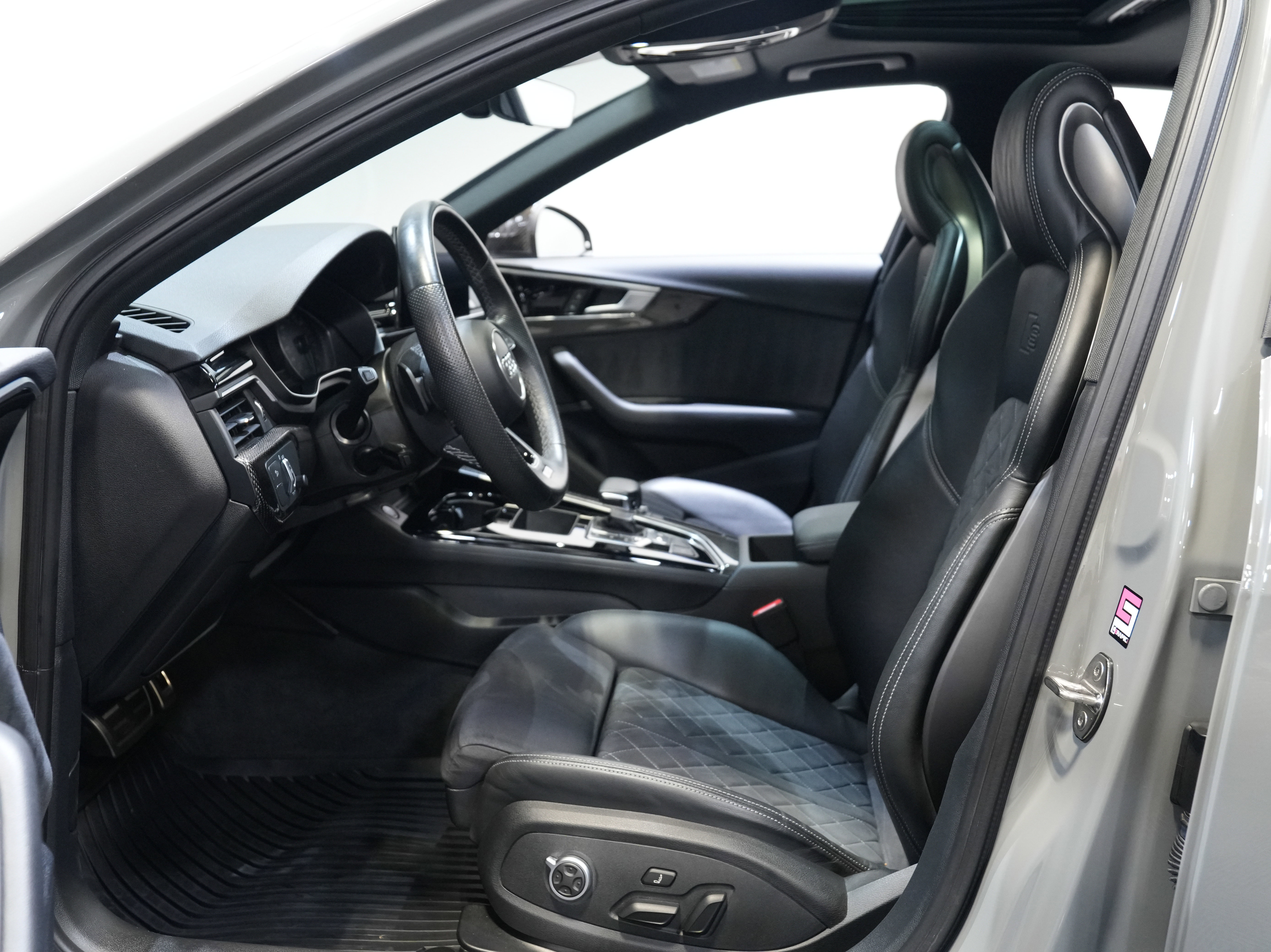 Used 2022 Audi S4 Premium image 31