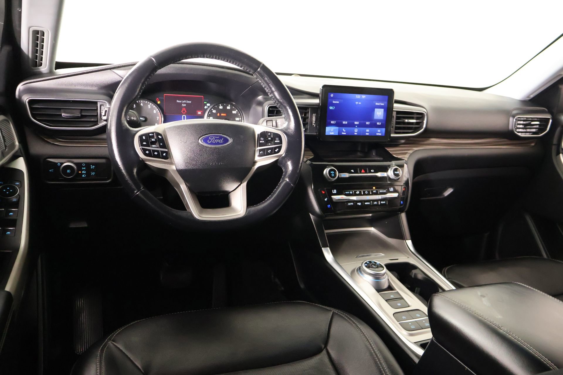 Used 2021 Ford Explorer Limited RWD image 2