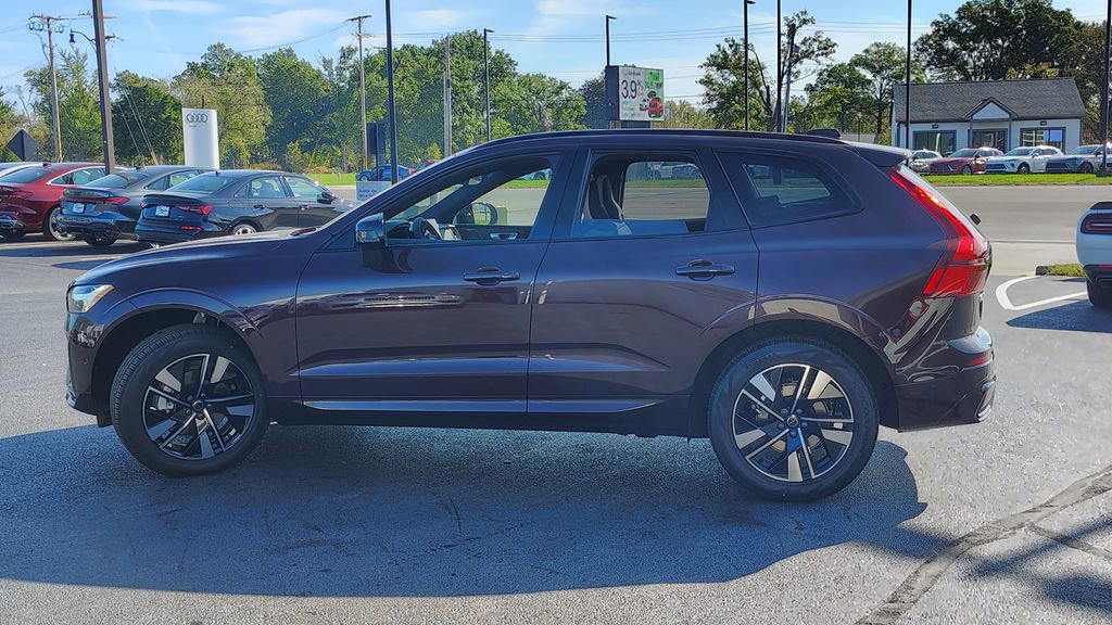 New 2026 Volvo XC60 B5 Plus w/ Protection Package Premier AWD/4WD image 5